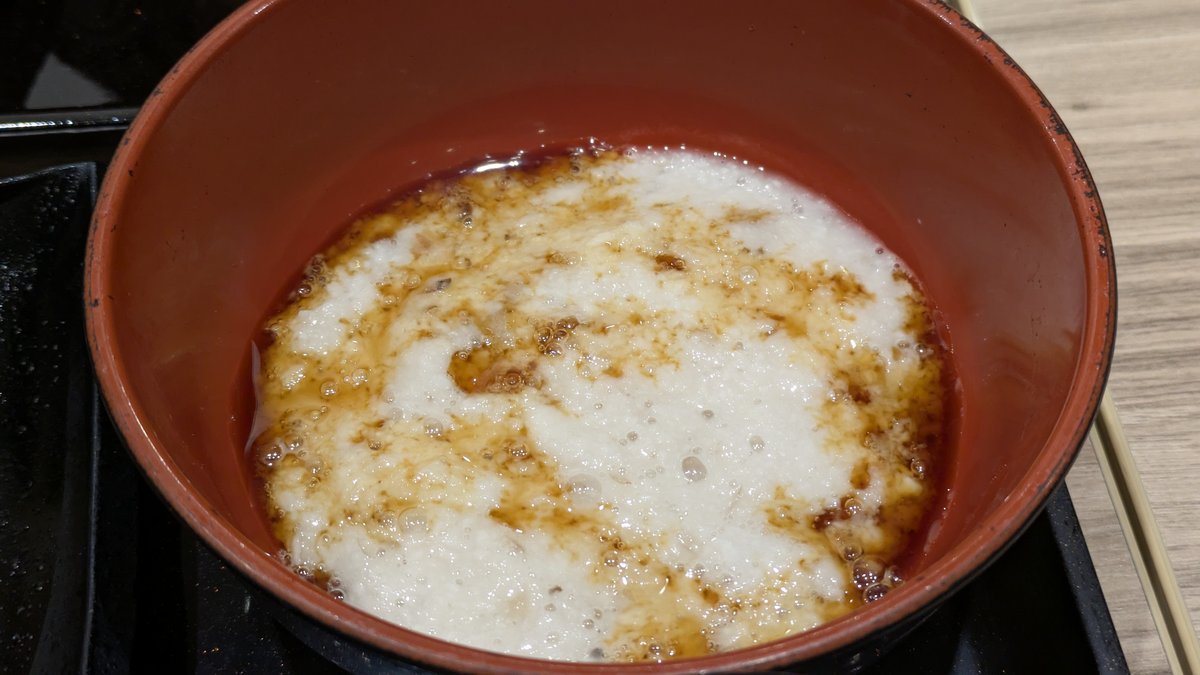 麦とろ牛皿御膳に付いているなめらかなとろろ