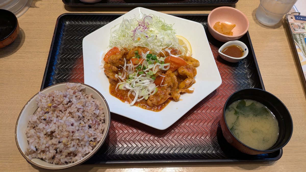 大戸屋の鶏とれんこんのチリソース炒め定食